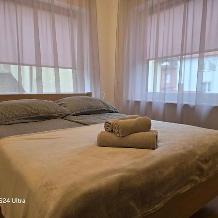 Poludnie Wroclawia Hotel Bagian luar foto