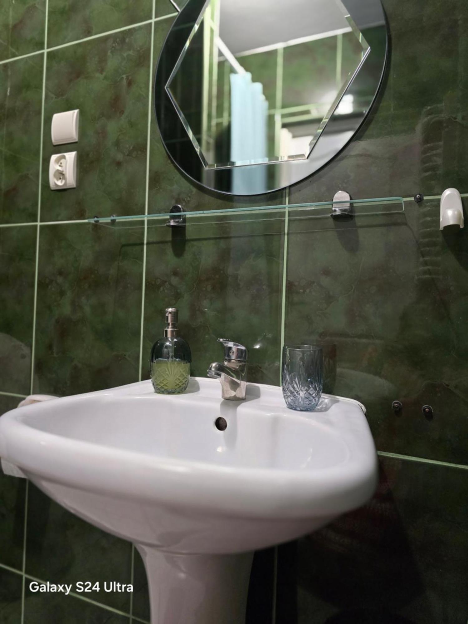 Poludnie Wroclawia Hotel Bagian luar foto