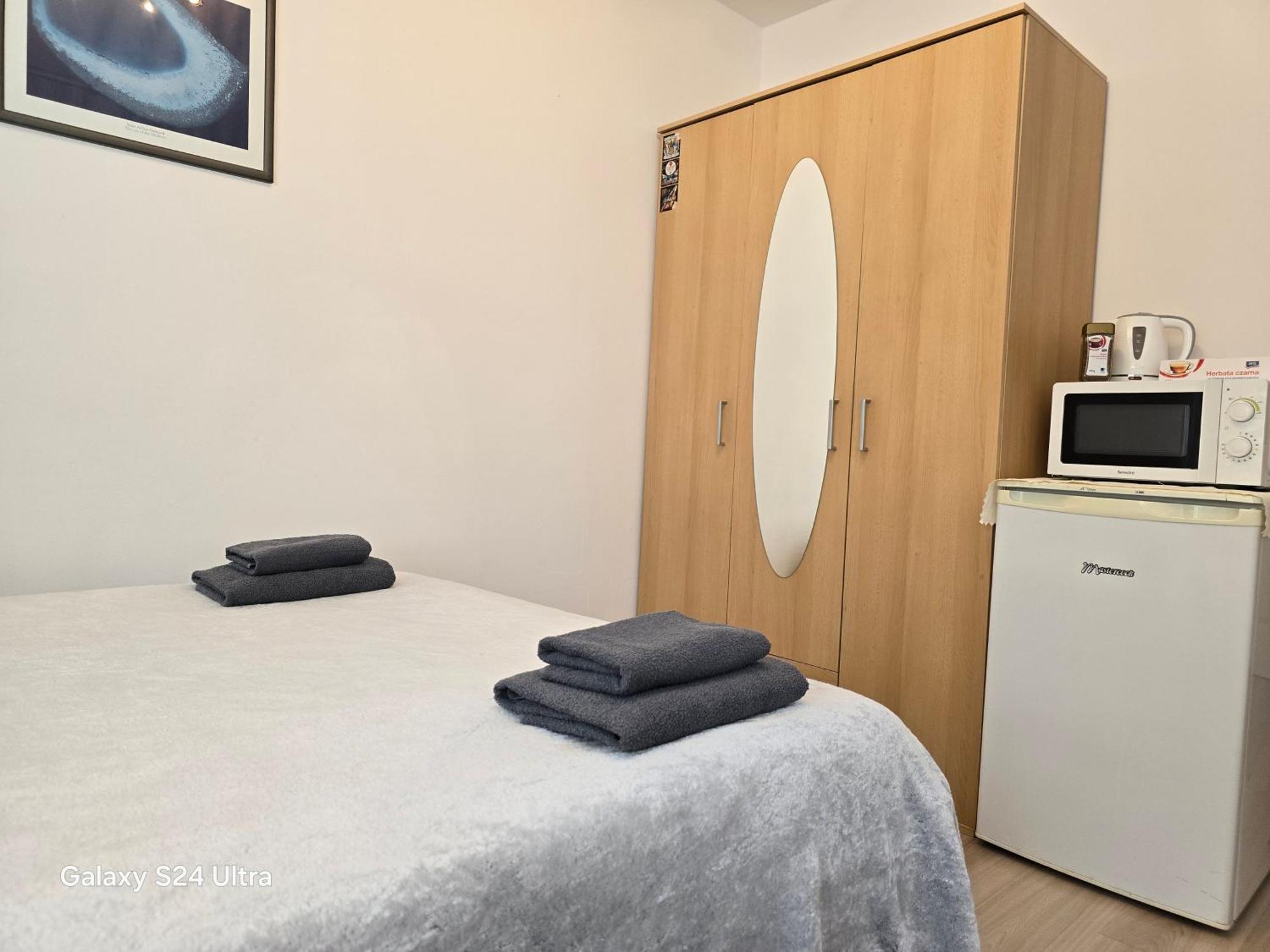 Poludnie Wroclawia Hotel Bagian luar foto