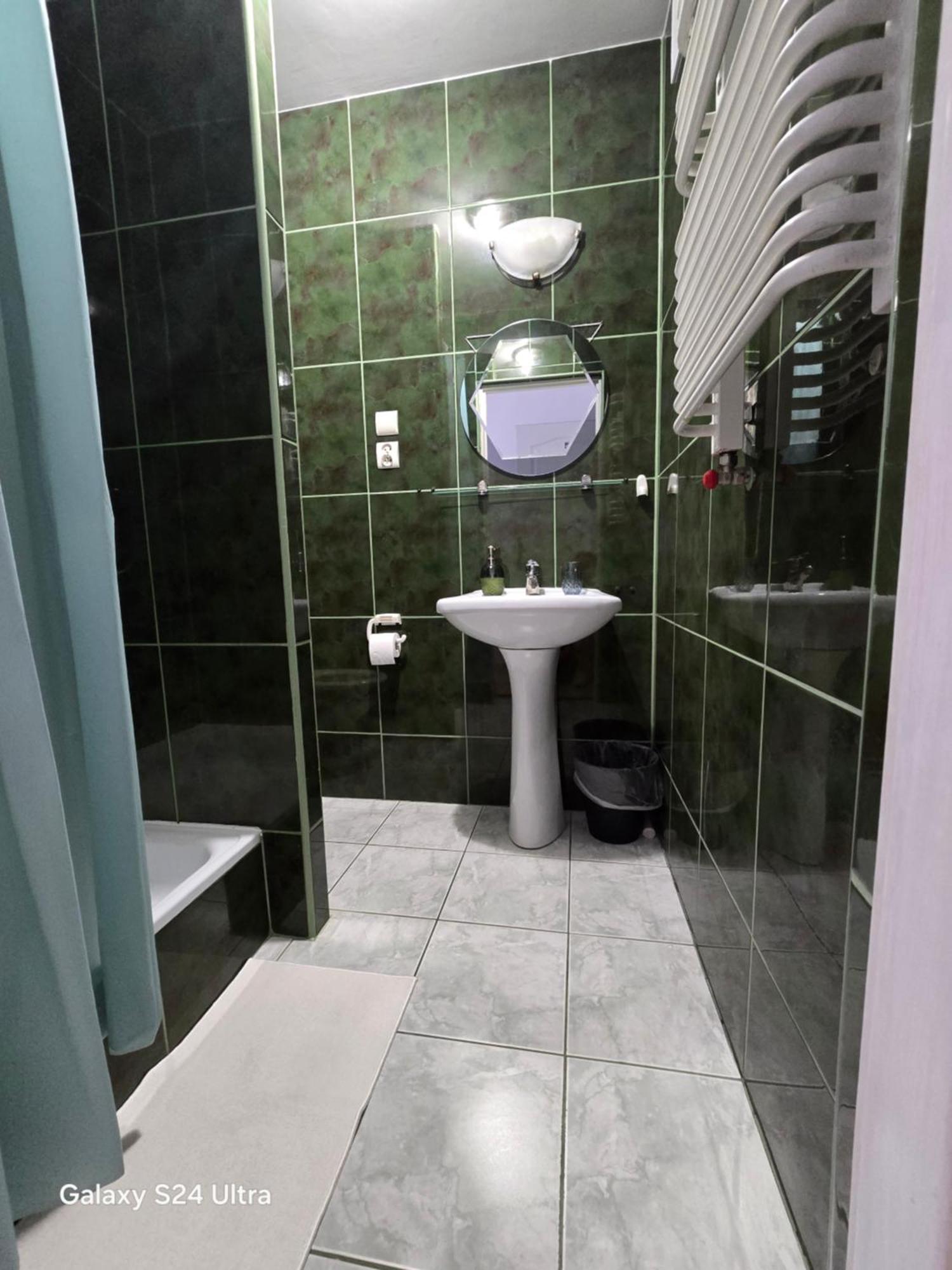 Poludnie Wroclawia Hotel Bagian luar foto